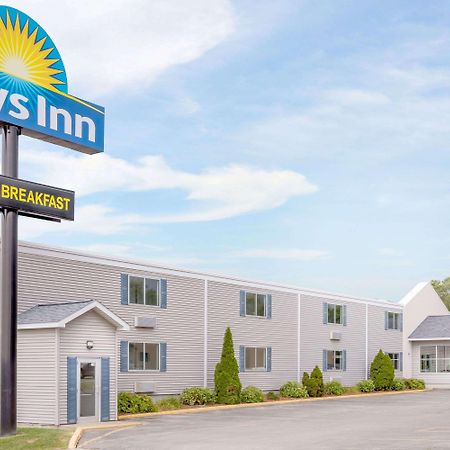 Days Inn By Wyndham Cedar Falls- University Plaza Buitenkant foto